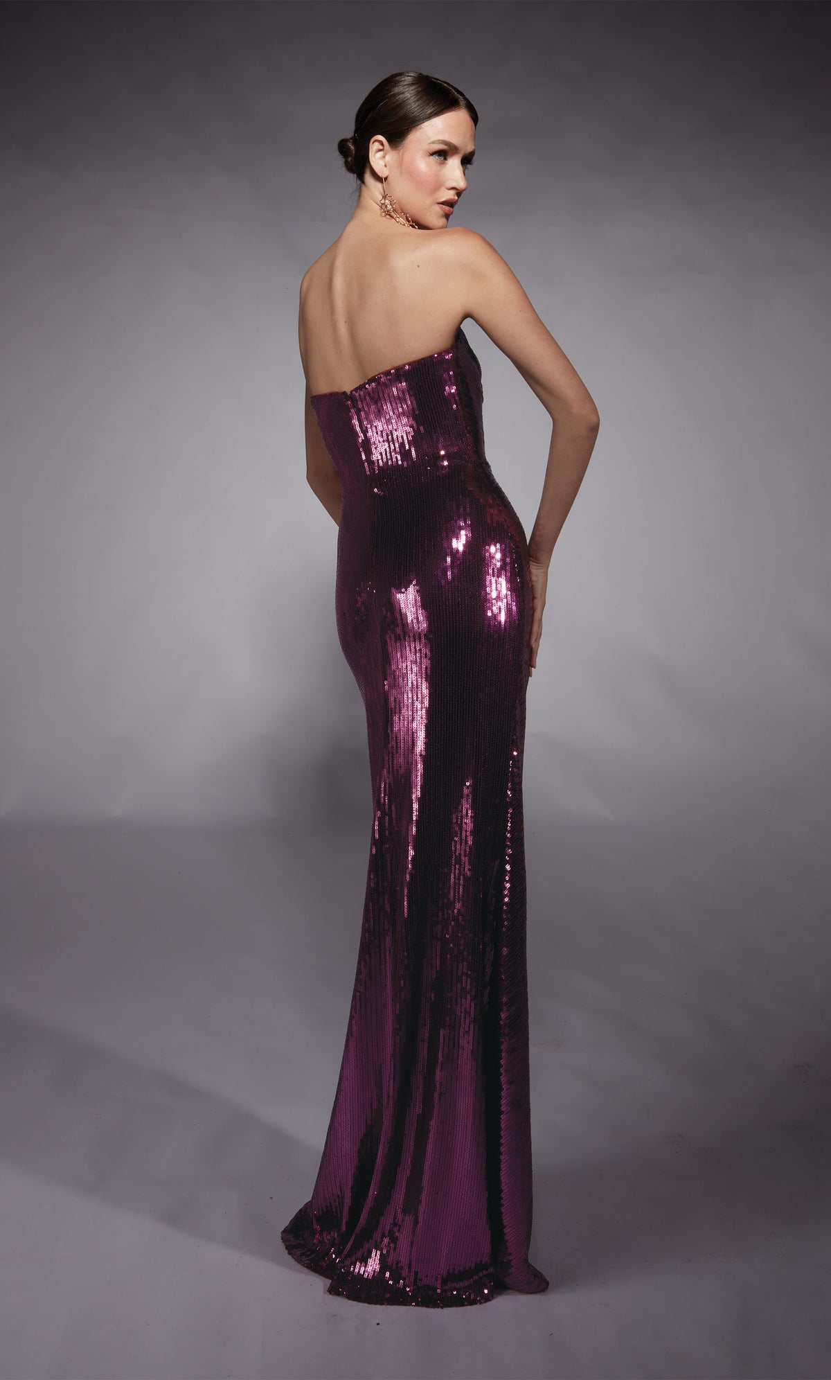 Formal Dress: 27704. Long, Strapless, Straight, Closed Back