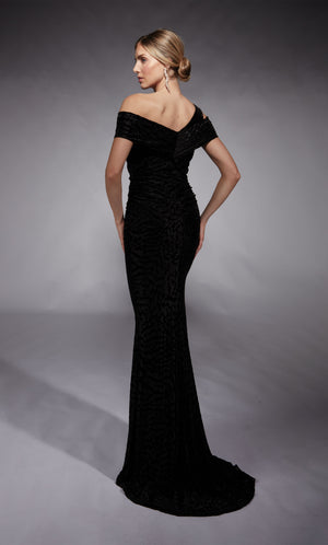 Formal Dress: 27709. Long, One Shoulder, Straight, Closed Back