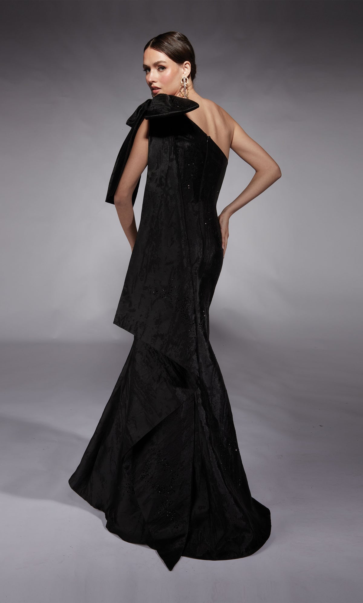 Formal Dress: 27731. Long, One Shoulder, Fit N Flare, Closed Back