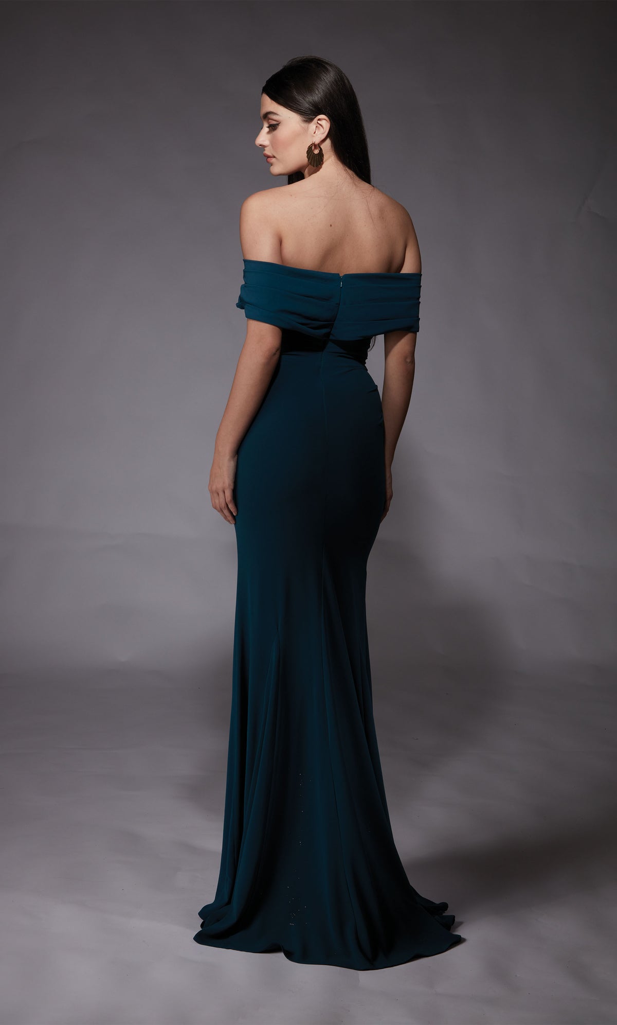 Formal Dress: 27745. Long, Off The Shoulder, Straight