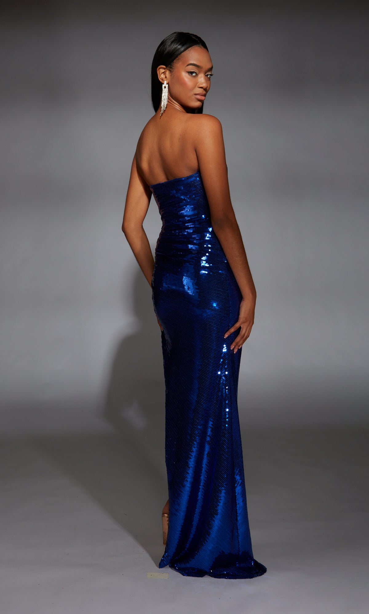 Formal Dress: 61747. Long, Strapless, Straight, Closed