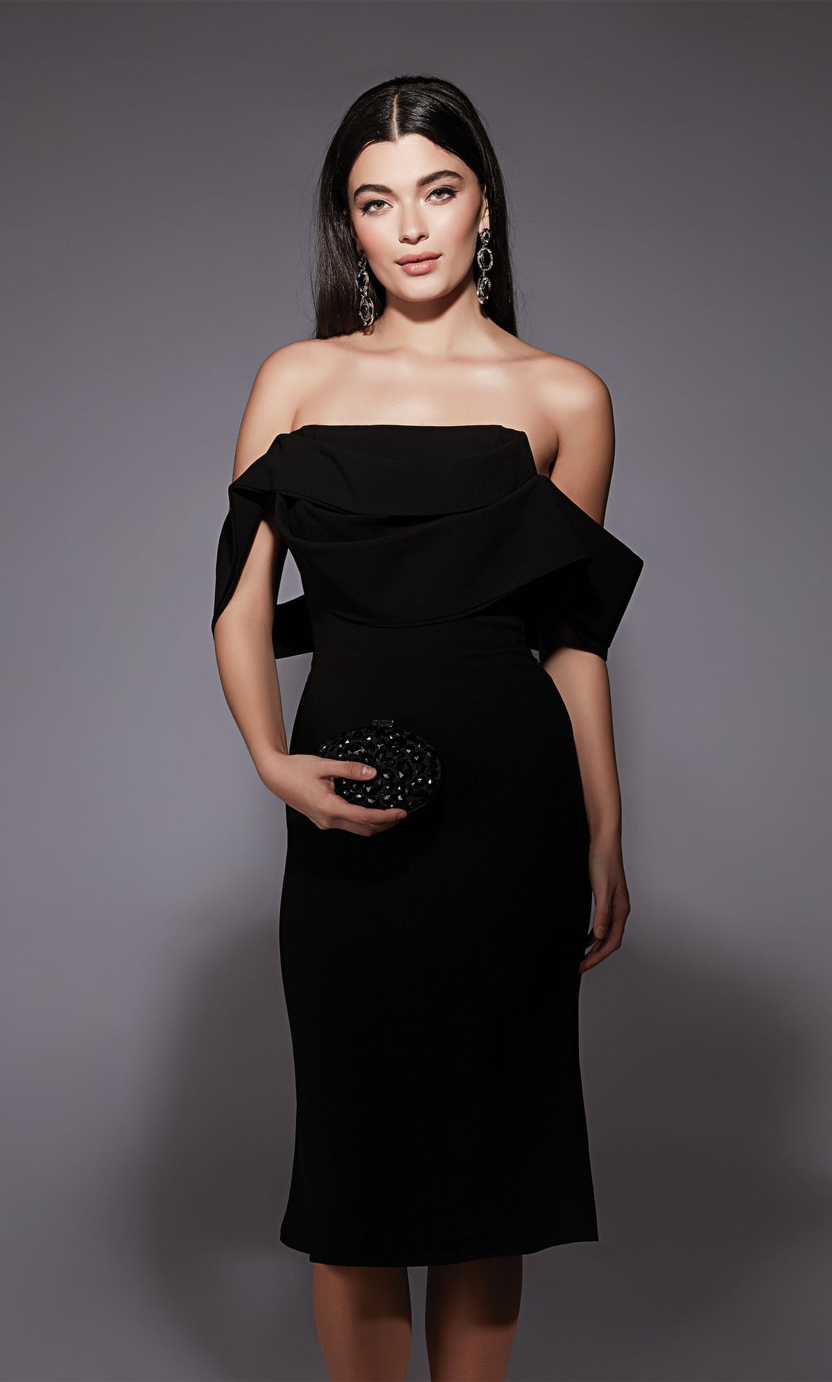 Formal Dress: 70055. Short, Strapless, Straight, Closed Back