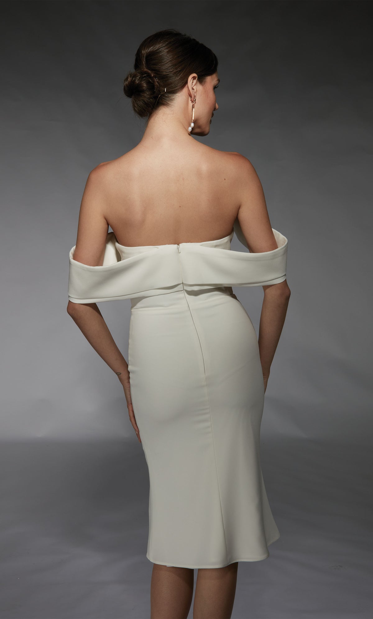 Formal Dress: 70055. Short, Strapless, Straight, Closed Back