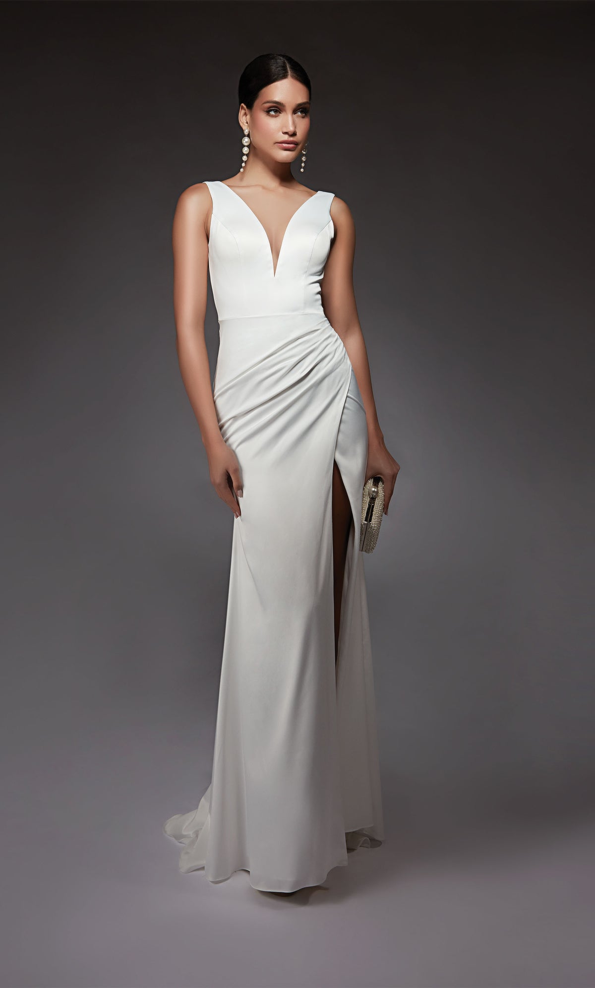 Formal Dress: 7092. Long, Plunging Neckline, Straight