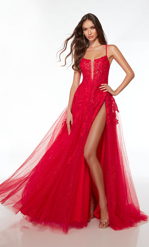 Red prom dress: Plunging corset top, high slit, crisscross strappy back, and train in glitter tulle fabric. Floral lace appliques strategically placed for the perfect touch.