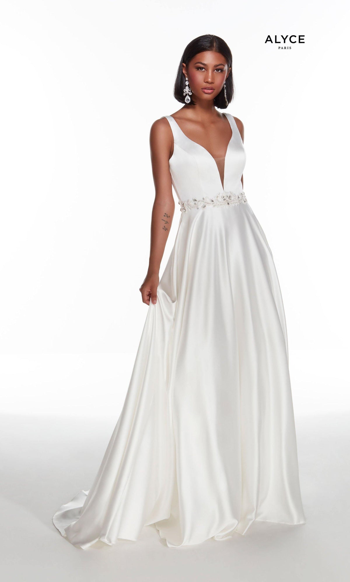 Formal Dress: 1422. Long, Plunging Neckline, A-Line Alyce Paris