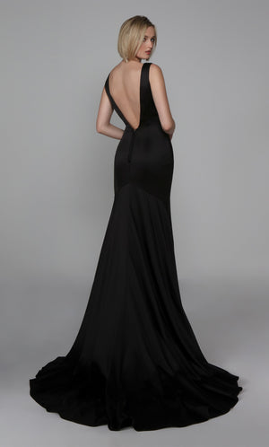 Formal Dress: 7021. Long Sexy Wedding Dress, Plunging Neckline, Fit N Flare Alyce Paris